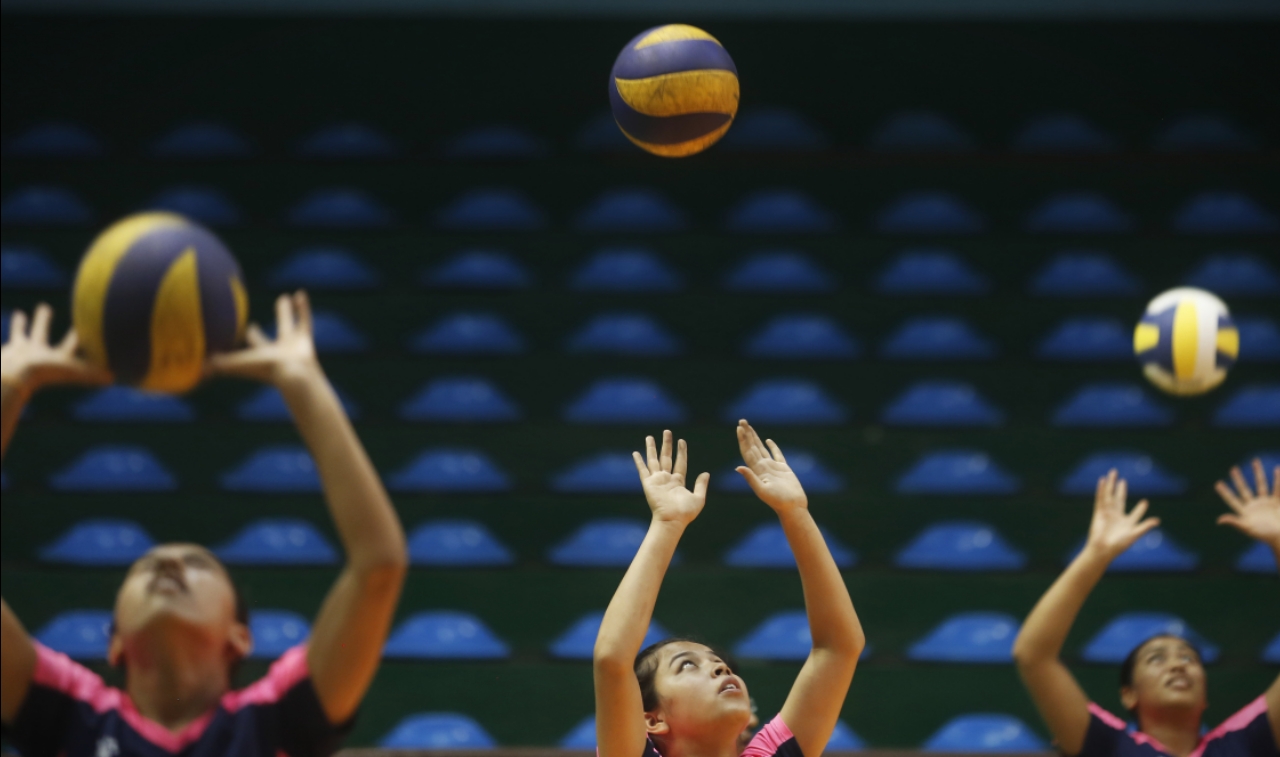 प्रशिक्षणमा जुट्यो राष्ट्रिय महिला भलिबल टिम [तस्बिरहरू]